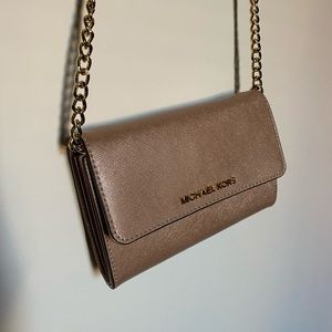 Michael kors pink purse